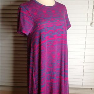 Small LuLaRoe Carly